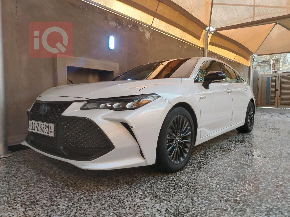 تويوتا أفالون